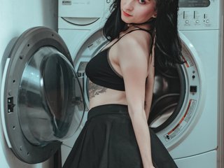 A Cam Delightful Bimbo Is What I Am, I'm 25 Years Of Age