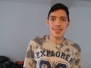 My BongaCams Model Name Is 77christopher! I'm 22 Yrs Old! I Am A Brunette