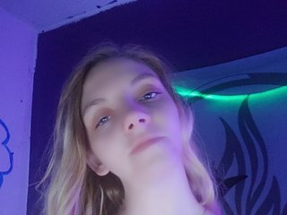 I Am A Blonde, I Am From Little Rock, My Model Name Is Nikkidew2