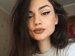 My BongaCams Model Name Is WendiBrred, I Am A Brunette, I'm A Camwhoring Good-looking Woman