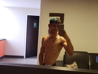 I'm 22 Years Old! My Model Name Is Aroncarter And I Am A Brunette
