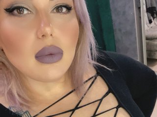 I'm A Sex Chat Engaging Hottie, My Age Is 44 Years Old