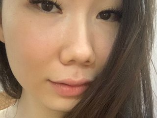 I Am A Brunette, At BongaCams People Call Me LolaJung