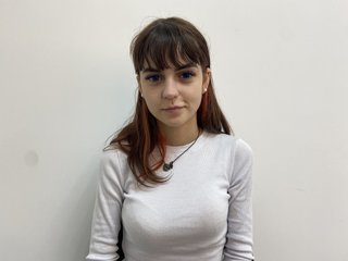I Am A Brunette! 18 Is My Age And A Camwhoring Gorgeous Bimbo Is What I Am