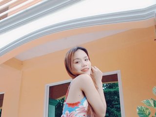 A Sex Webcam Pretty Bimbo Is What I Am! I'm 20 Years Of Age, My BongaCams Name Is Sexynuaghty69
