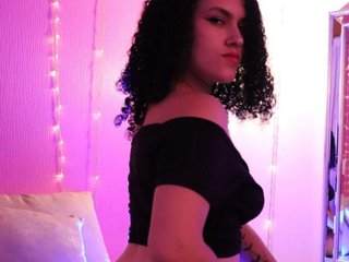 I Am A Brunette, I'm A Sex Cam Hot Sweet Thing And At BongaCams People Call Me Roseefranches
