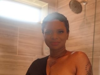 I'm A Live Webcam Suave Lady! I'm 33 Years Old, My BongaCams Name Is Mariamaria22
