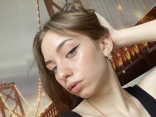 My Model Name Is Kittiyess, I'm 19