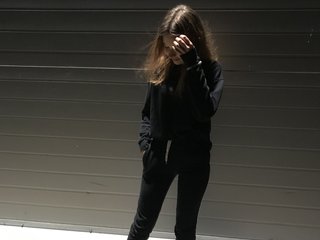 I'm A Cam Luscious Sweet Thing! I Am A Brunette