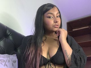I'm 18! I Am Named Karine-Schmid And I Come From Medellin