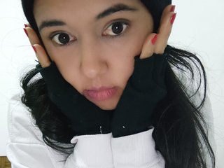 I'm A Camwhoring Desirable Woman And I Am A Brunette
