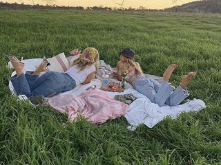 We Are 19 Years Old, A Live Cam Lovely Couple Is What We Are
