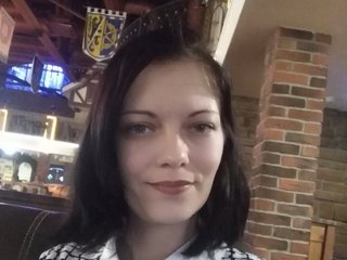 I'm A Webcam Suave Sweet Thing, I'm 33 Years Of Age, I Am A Brunette