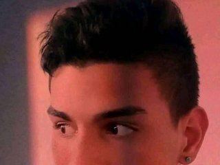 I'm 20 Years Old! I Come From Bogota