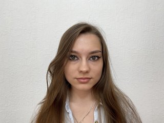 I'm 18 Yrs Old! People Call Me JaneMazzi! I Am A Brunette