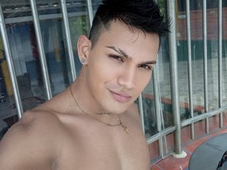 I'm 20 Years Of Age! My Model Name Is Angellopez1