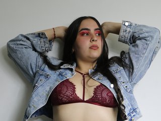 A Live Cam Dreamy Girl Is What I Am And I Am A Brunette And My BongaCams Name Is GabrielleScot
