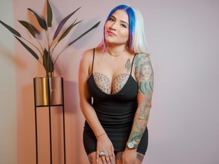 I'm 30, I'm A Cam Charming Gal