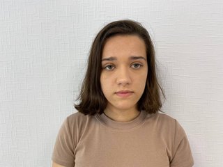 I Am A Brunette! People Call Me MariaMoran! My Age Is 18 Yrs Old