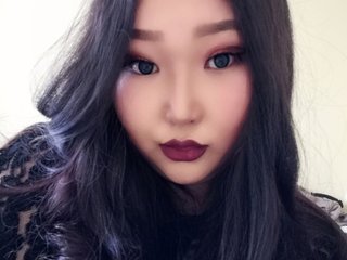 I'm 23 Years Of Age! I'm A Sex Cam Beautiful Female! My Model Name Is Alyalashka