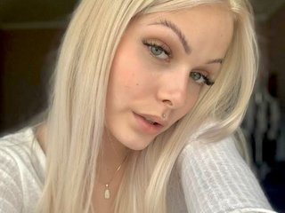 I'm A Sex Webcam Engaging Hottie! I Am Named AdrianaMonroe! I'm 19