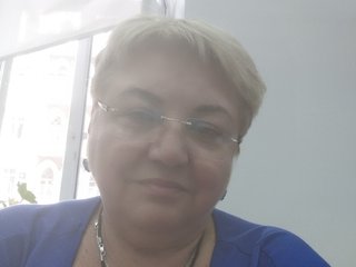 A Camming Eye-catching Woman Is What I Am! I'm 60 Years Of Age! My Name Is BeeOnHoney