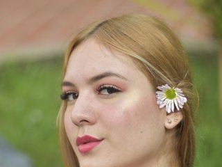 A Camming Sensual Woman Is What I Am, I'm 18
