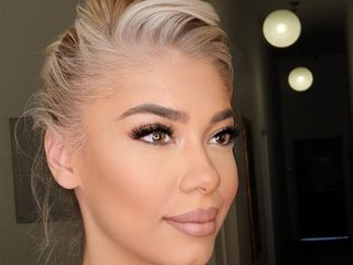 My Name Is Merlynkattya! I Am A Blonde