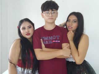 A Webcam Dreamy Couple Is What We Are! 18 Is Our Age And Our Name Is Candy-Hott3