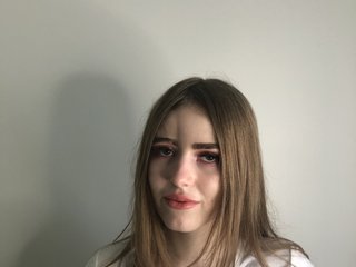 I'm A Live Cam Pleasing Hottie And People Call Me JuneBrehmh