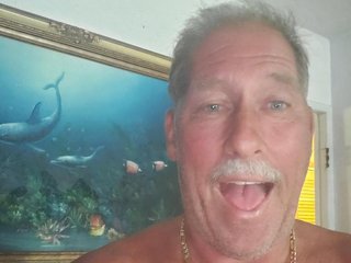 My Model Name Is BeachJay4U! I Live In Hollywood! My Age Is 50 Yrs Old