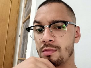28 Is My Age! My Model Name Is PabloRembrand