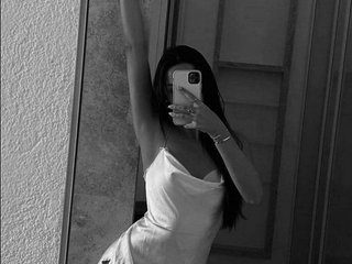 I'm A Live Cam Irresistible Bimbo! I Am A Brunette
