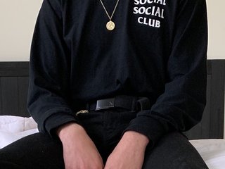 I Am A Brunette, Bucuresti Is Where I Live