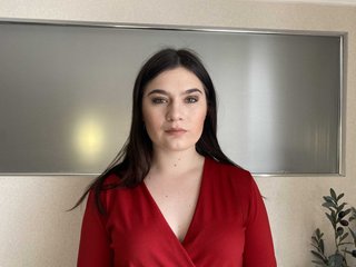 My Age Is 18 Years Old! My BongaCams Model Name Is CeliaMeloni And I'm A Camming Easy Bimbo