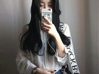 I'm A Webcam Luscious Female And I Am A Blonde