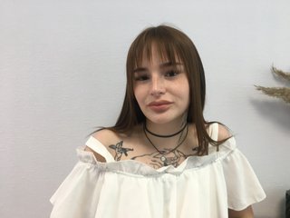 I'm 18 Years Of Age, A Live Cam Luscious Sweet Thing Is What I Am! People Call Me KaerlaWeett