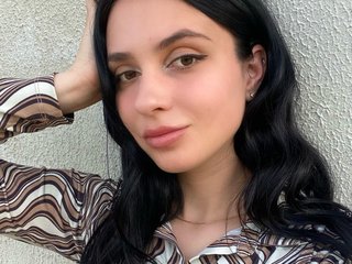 I Am A Brunette! A Camming Easy Female Is What I Am