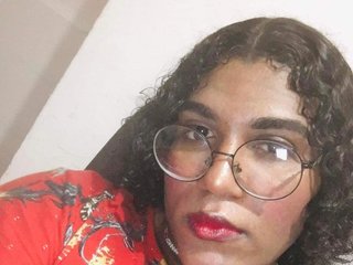 I Am A Brunette! 25 Is My Age! People Call Me Dulcesitabon