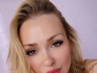 I Am A Blonde And I'm 30