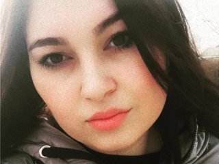 I Am A Brunette And My BongaCams Model Name Is AyaXXo! I'm 22