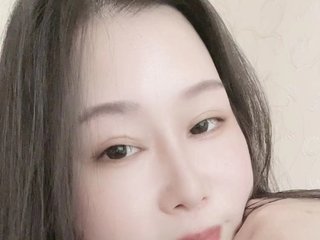 A Camming Beautiful Hottie Is What I Am, My Model Name Is Bellyyoo