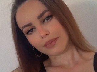 I'm A Live Webcam Delectable Hottie! I Am A Brunette 2