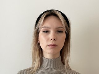 I'm 18 Years Old, At BongaCams I'm Named NickyGrazi, I Am A Brunette
