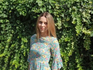 A Live Webcam Seductive Lady Is What I Am, I Am A Blonde, 31 Is My Age