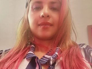 At BongaCams People Call Me KeyshaGray, A Live Cam Charming Female Is What I Am