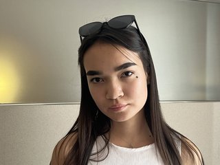 I'm A Live Cam Dreamy Chick And My Age Is 18 Years Old And At BongaCams People Call Me SibillaBell