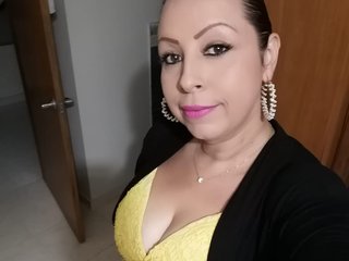 My Name Is Cynthiafoxis, I Am A Brunette