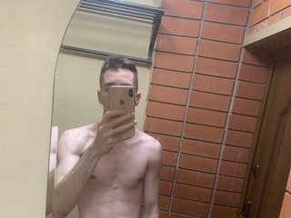 People Call Me AlexMaer8998 And I Am A Brunette! I'm 23 Yrs Old