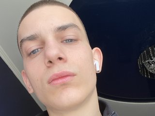 My Age Is 19 Yrs Old, I Am A Brunette And My Name Is Andrew0555